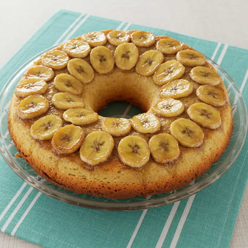 Foto deliciosa de Torta Dourada de Banana da Vovó pronta para servir - Tortas & Tortinhas