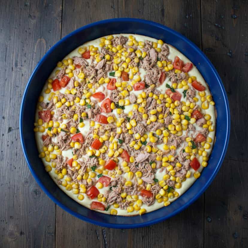 Foto deliciosa de Torta Salgada de Frango e Milho pronta para servir - Outras Receitas
