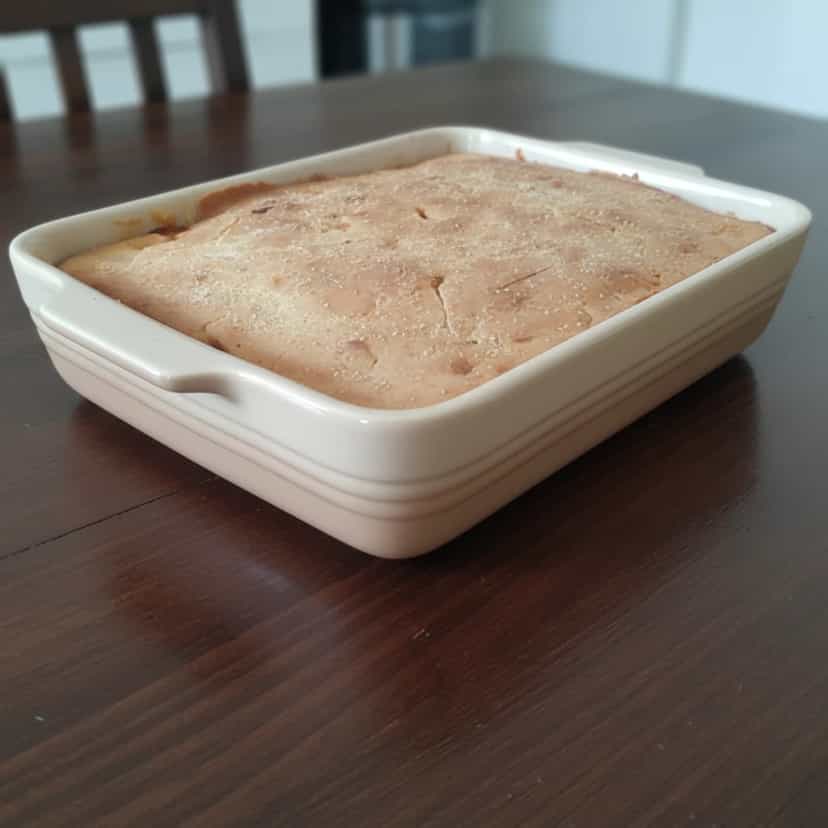 Foto deliciosa de Torta Salgada de Salsicha e Queijo pronta para servir - Salgadinhos