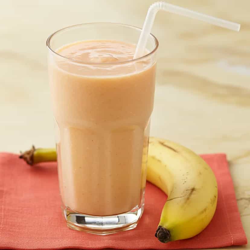 Foto deliciosa de Vitamina de Banana com Mamão e Morango pronta para servir - Outras Receitas