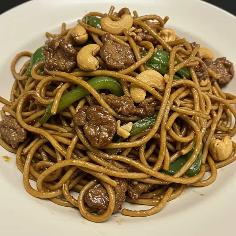 Foto deliciosa de Yakissoba de Picanha Suína pronta para servir - Outras Receitas