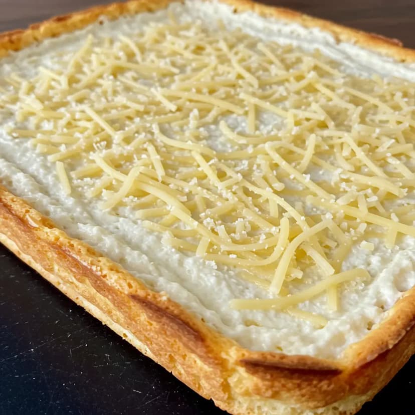 Bolo de Batata com Queijo Parmesão