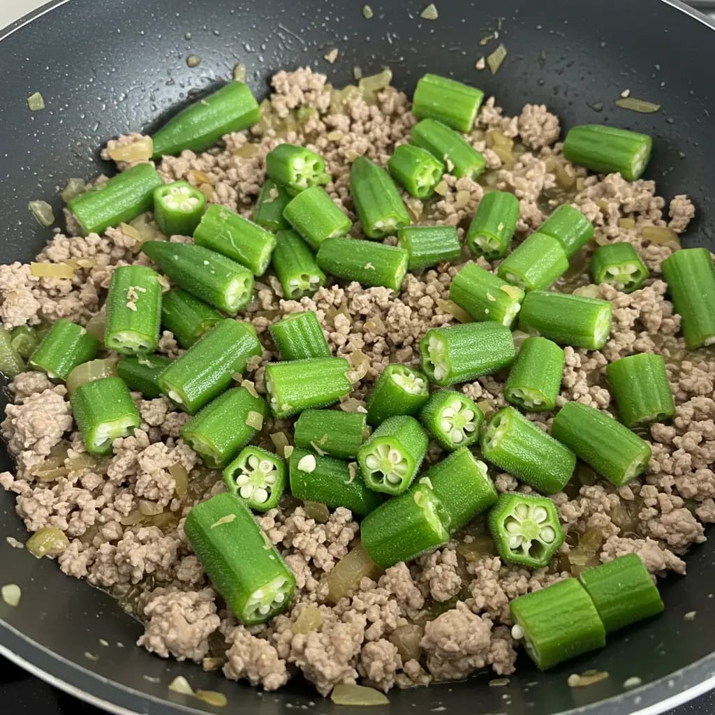Receita de Carne Moída com Quiabo