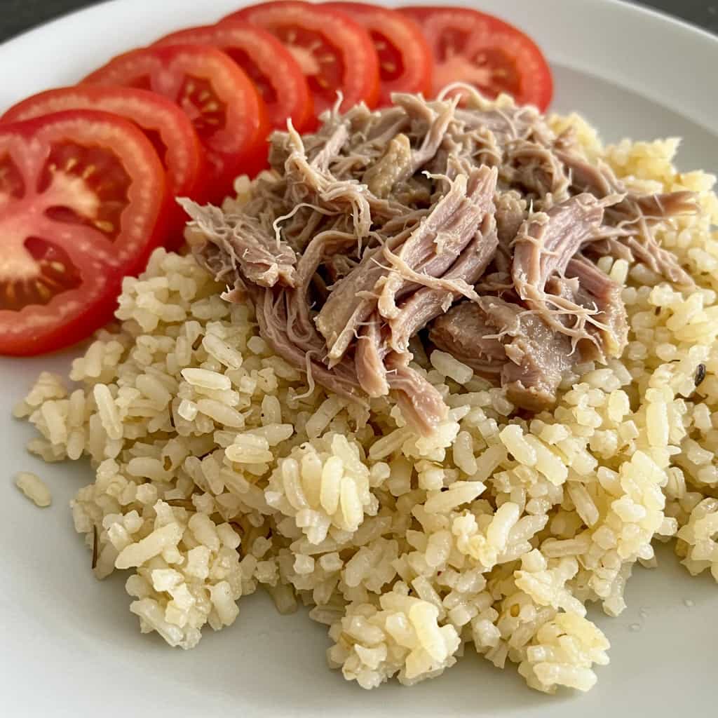 Arroz com Costelinha ao Molho de Pimenta