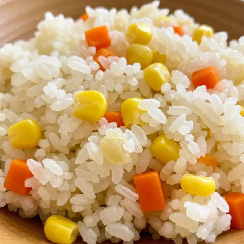 Foto deliciosa de Arroz Refogado Simples pronta para servir - Outras Receitas