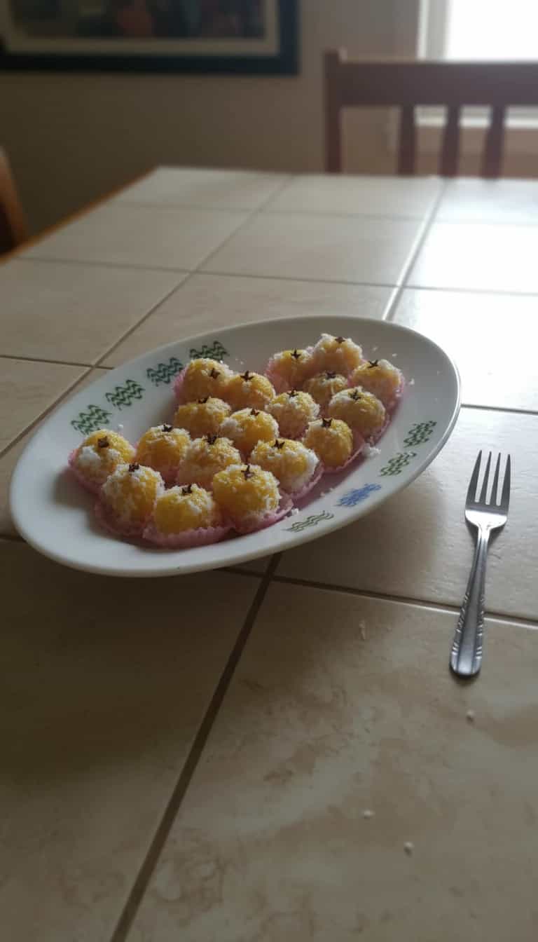 Foto deliciosa de Beijinhos de Coco Cremosos (sem leite condensado) pronta para servir - Outras Receitas