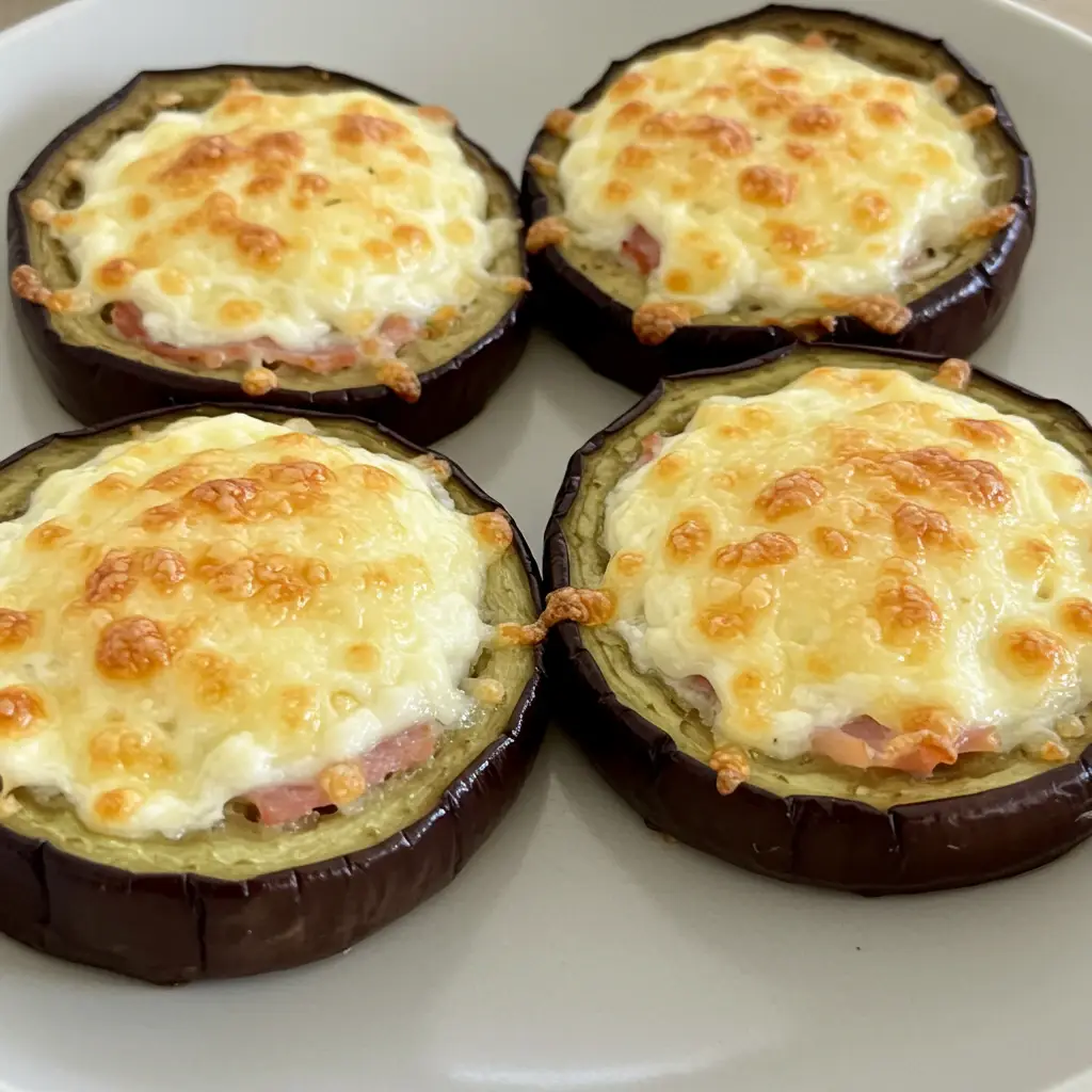 Berinjela Gratinada com Molho Cremoso de Gorgonzola