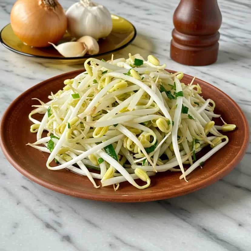 Foto deliciosa de Broto de Feijão Refogado com Salsinha e Cebolinha pronta para servir - Outras Receitas