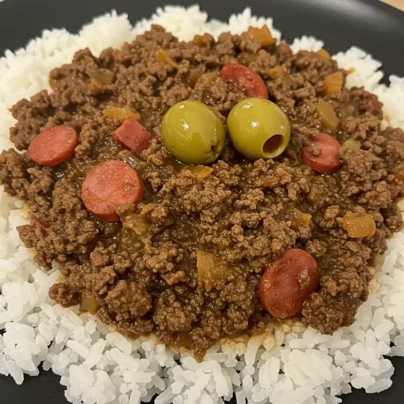 Foto deliciosa de Carne Moída com Bacon e Calabresa pronta para servir - Carnes & Frango