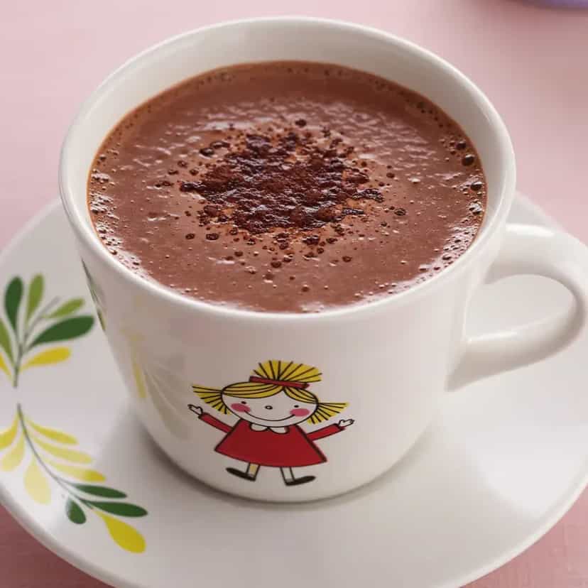 Foto deliciosa de Chocolate Quente Cremoso pronta para servir - Bebidas Quentes