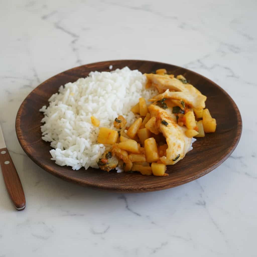 Filé de Peixe ao Molho de Batata e Tomate