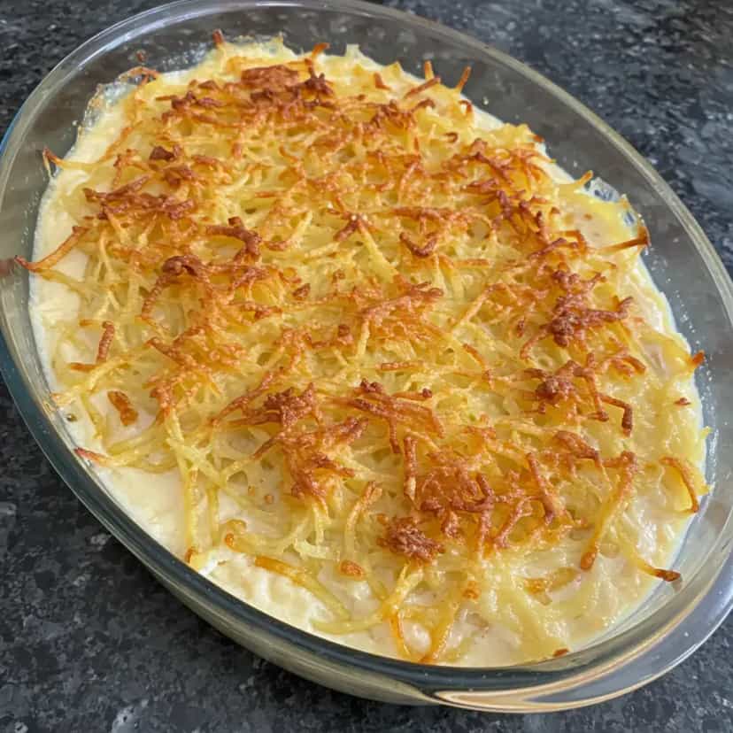 Foto deliciosa de Frango Cremoso ao Molho de Tomate pronta para servir - Carnes & Frango