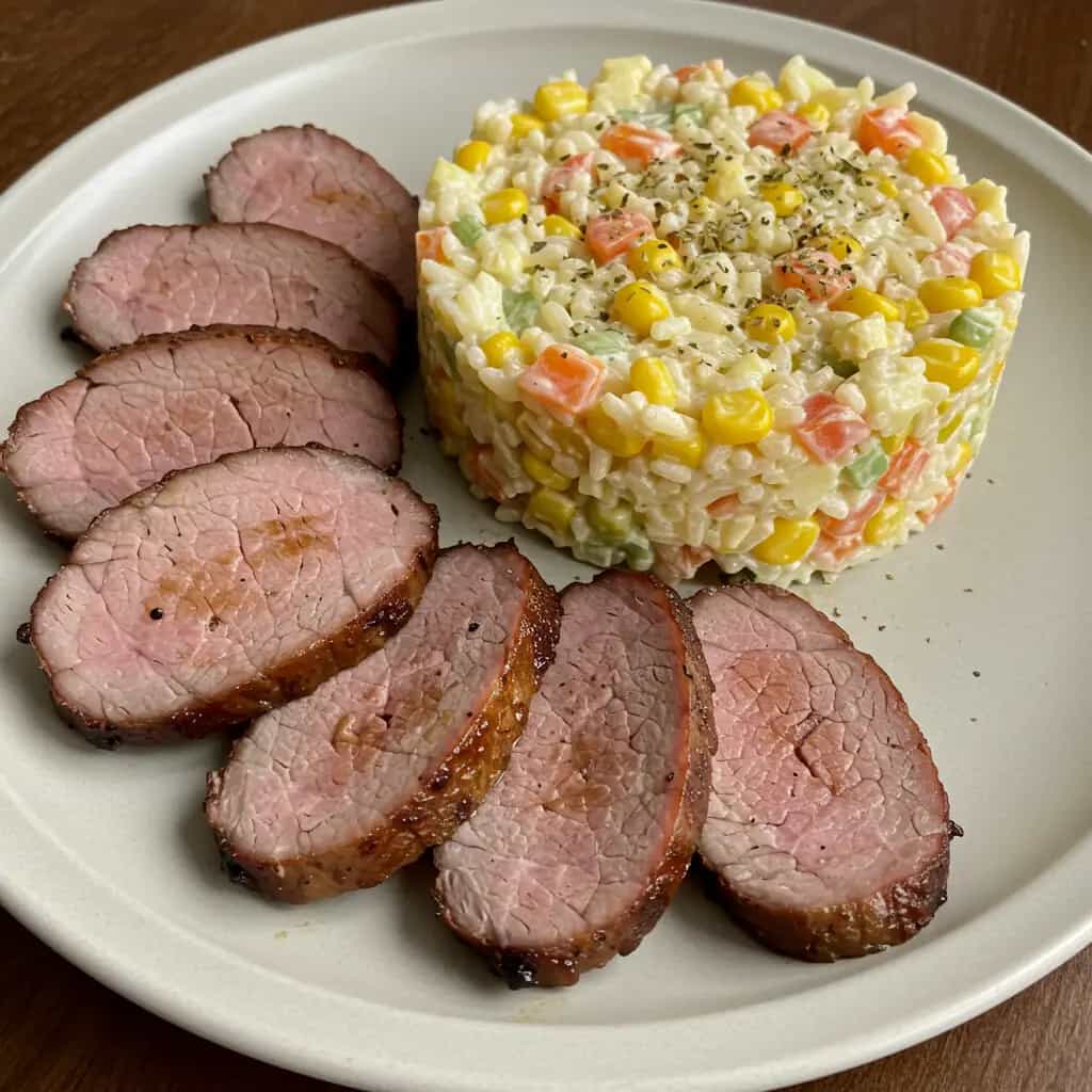 Lombo Suíno ao Molho Rústico com Arroz Tropical