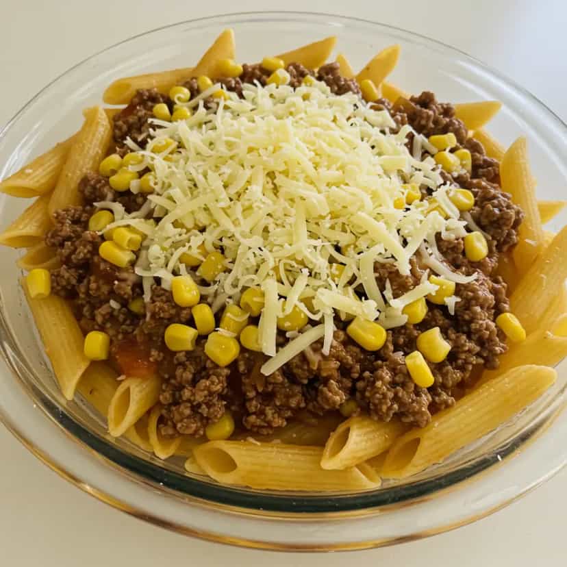 Foto deliciosa de Macarrão ao Molho de Tomate e Carne Moída pronta para servir - Massas & Macarrão