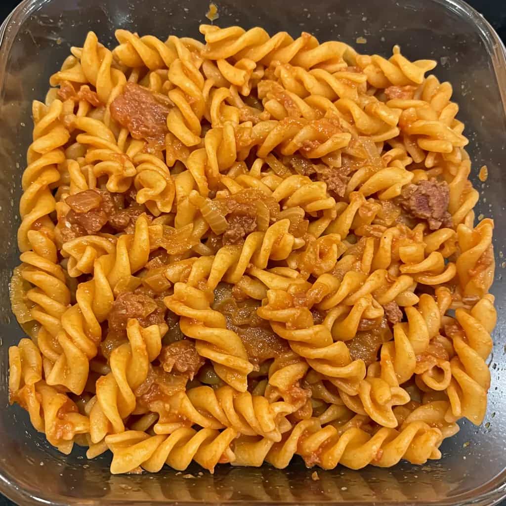Macarrão com sardinha na panela de pressão
