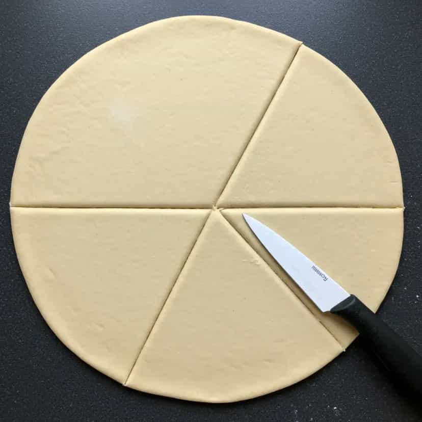 Foto deliciosa de Massa de Pizza Caseira pronta para servir - Pizzas & Salgados