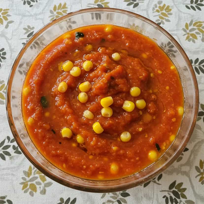 Foto deliciosa de Molho Cremoso de Tomate com Milho pronta para servir - Massas & Macarrão