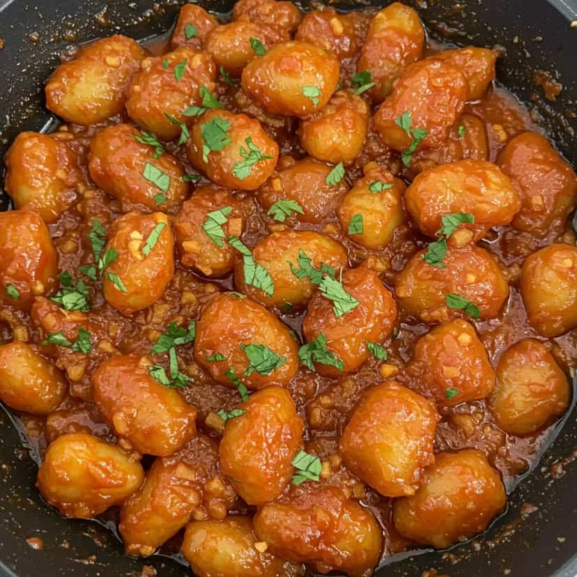 Foto deliciosa de Nhoque de batata com maisena pronta para servir - Massas & Macarrão