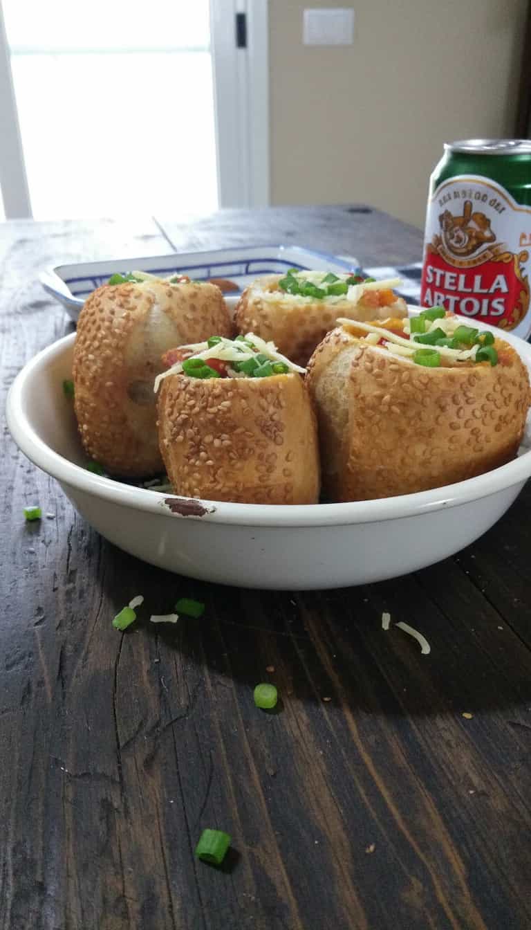 Pão com Calabresa e Cream Cheese