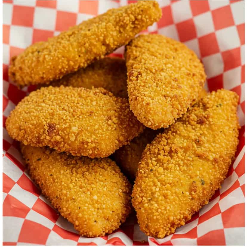 Foto deliciosa de Peixe Dourado Frito à Elena pronta para servir - Peixes & Frutos do Mar