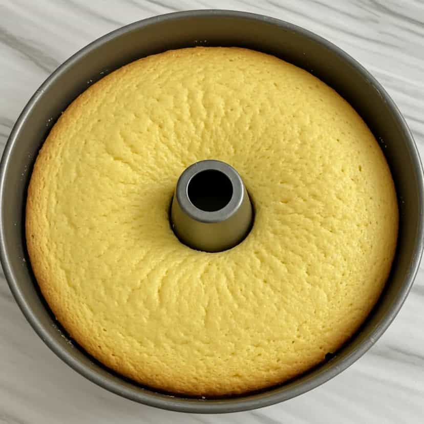 Foto deliciosa de Pudim de pão amanhecido pronta para servir - Pudins & Cremes