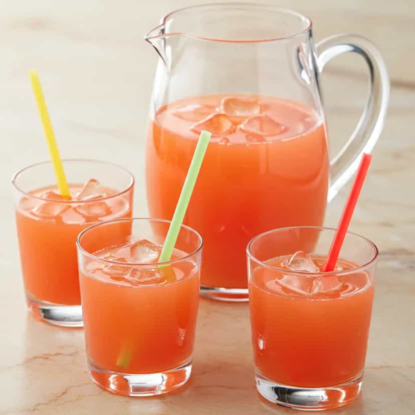 Foto deliciosa de Suco Refrescante de Acerola com Guaraná e Mel pronta para servir - Sucos & Smoothies