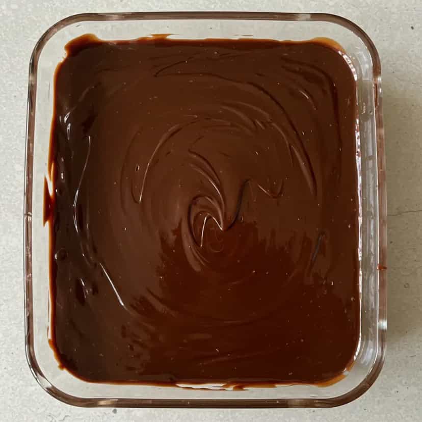 Foto deliciosa de Torta de bombom pronta para servir - Tortas & Tortinhas
